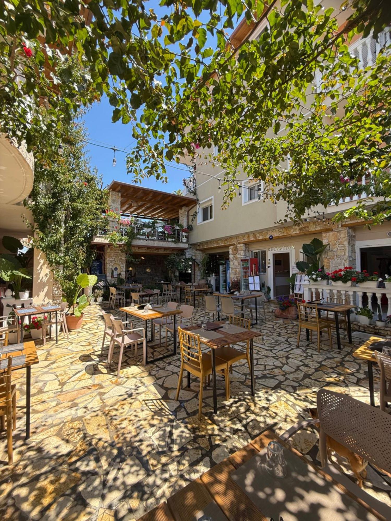 Pensión Arial Trinity Vlorë